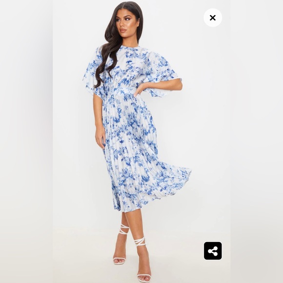 Pastel Blue Floral Print Open Back Pleated Midi Dress - Picture 2 of 7